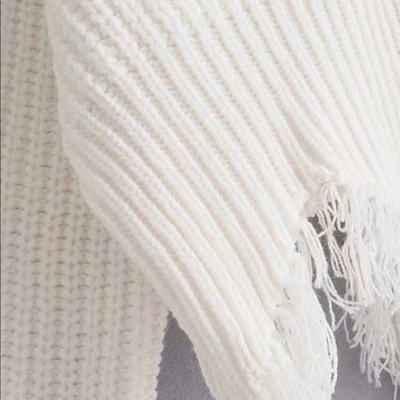 White Cropped Off the Shoulder Long Sleeve - Picture 9 of 11